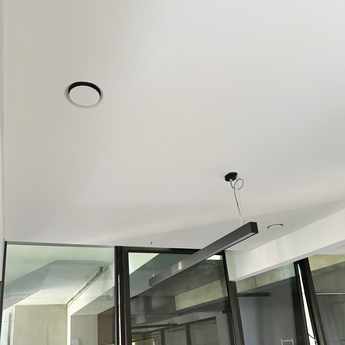 Whisper instucbaar designventiel - ROND - 125mm - toevoer/afvoer - Wit - met plenumbox Whisper instucbaar designventiel - ROND - 125mm - toevoer/afvoer - Wit - met plenumbox