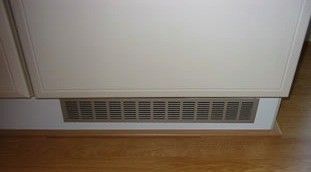 Ventilatiestrip aluminium LxH 300 x 80mm (G61-3008B) BRUIN RAL8022 Ventilatiestrip aluminium LxH 300 x 80mm (G61-3008B) BRUIN RAL8022